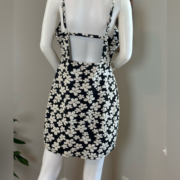 Wild Fable Floral Cutout Mini Dress. Size Large - Picture 2 of 12